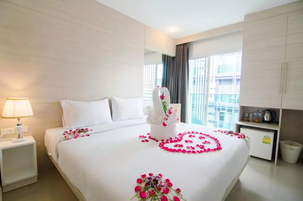 Mirage Express Patong Phuket Hotel